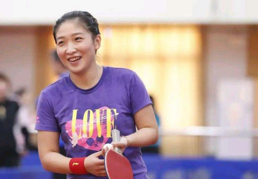 身体对抗冲 身体对抗冲