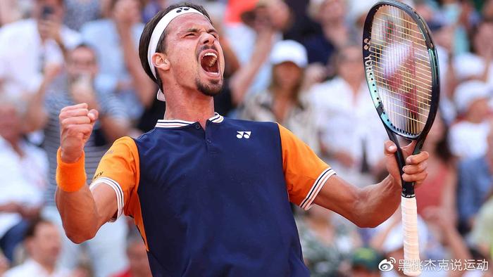 表现更为期 表现更为期