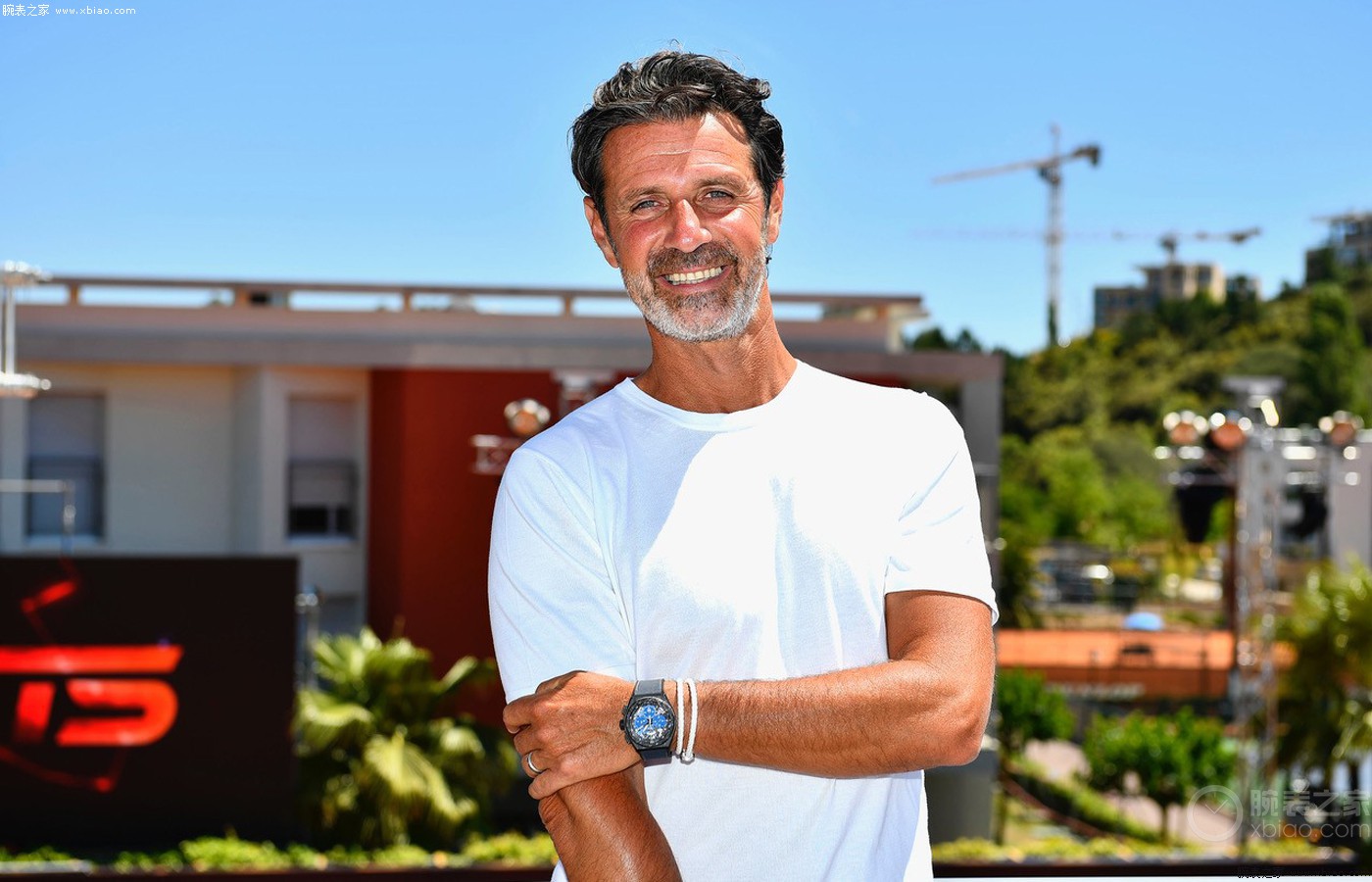 足球不仅仅 足球不仅仅